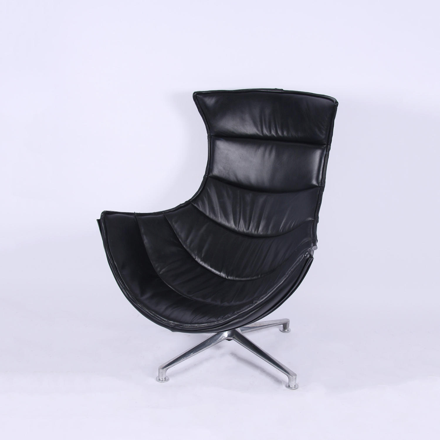 Leather Swivel Lounge Chair