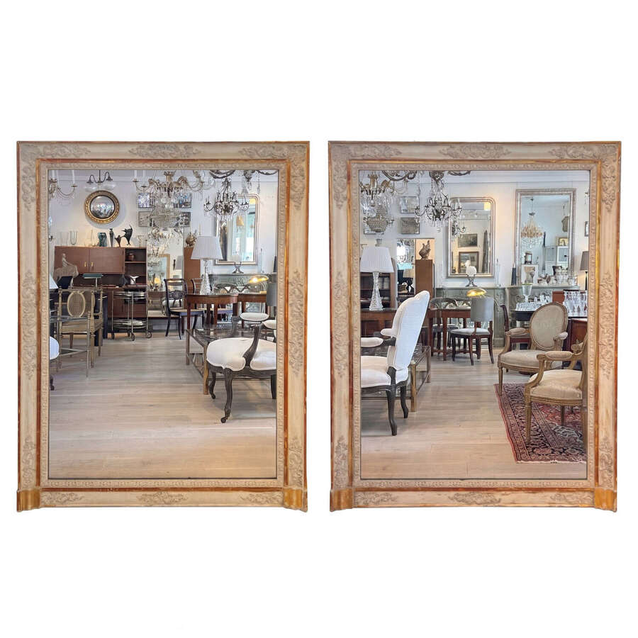 Pair of 19th Century Large Giltwood Wall Mirrors with Decorative Frames